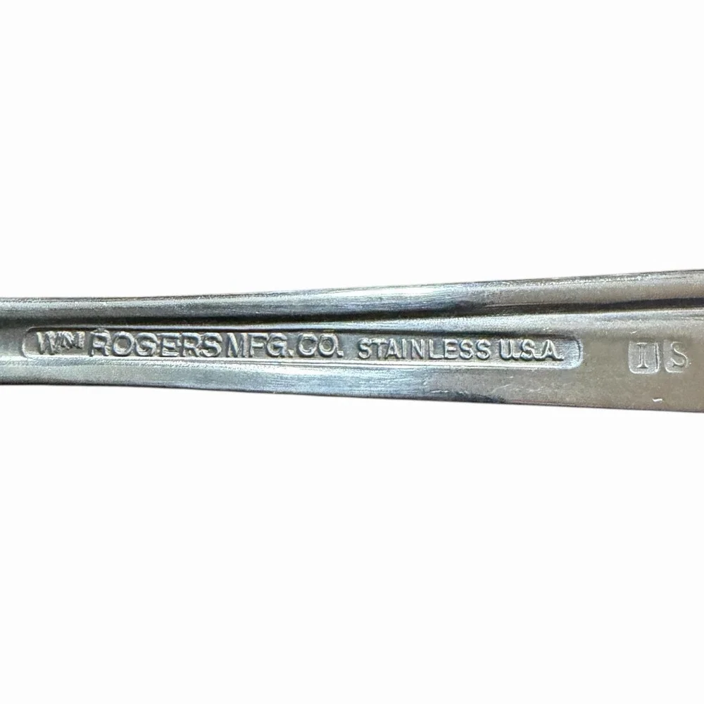 WM Rogers Mfg Co‎ INS72 Stainless Soup Spoon IS - Lot of (25)